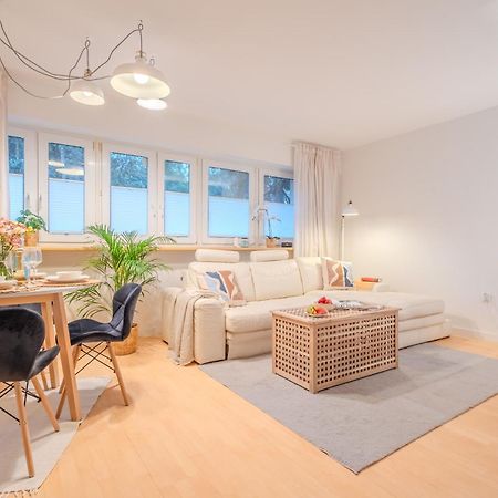 Apartament Rezydencja Filmowa- Wygodny Apartament 10 Min Od Lotniska I Centrum Warszawa Zewnętrze zdjęcie