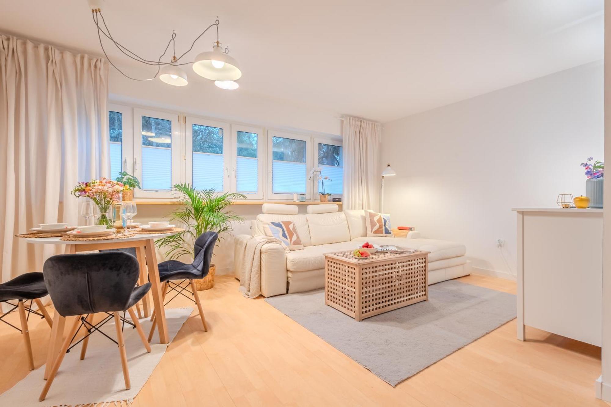 Apartament Rezydencja Filmowa- Wygodny Apartament 10 Min Od Lotniska I Centrum Warszawa Zewnętrze zdjęcie