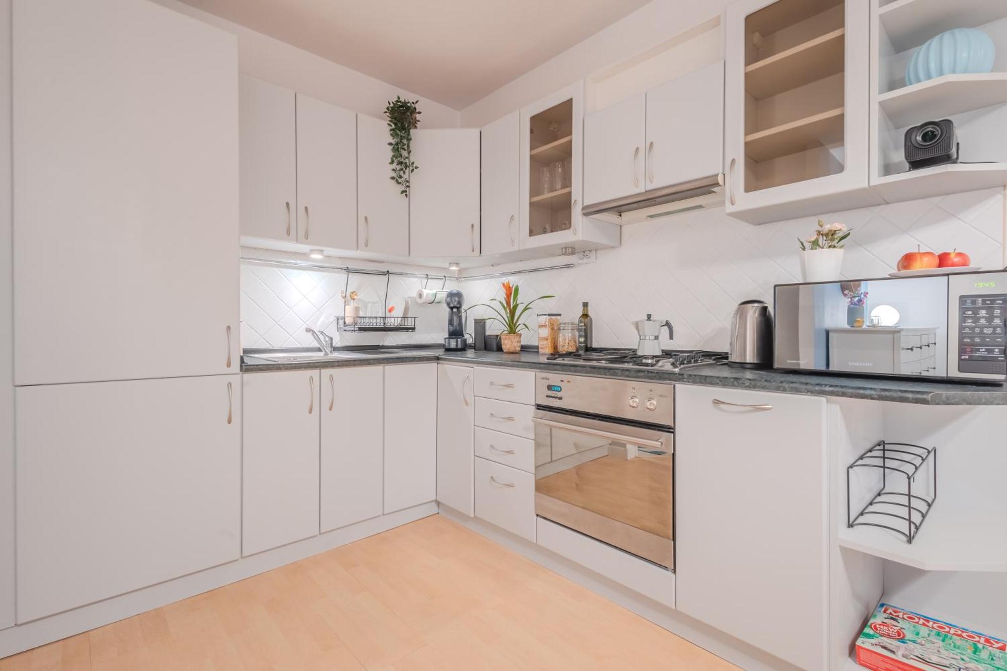 Apartament Rezydencja Filmowa- Wygodny Apartament 10 Min Od Lotniska I Centrum Warszawa Zewnętrze zdjęcie